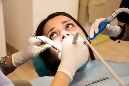 איך מתגברים על הפחד מטיפולי שיניים