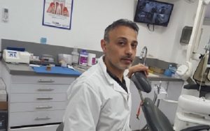 ד"ר יגאל נייזוב