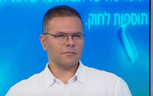 ד"ר פיראס אבו עכר