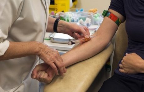 בדיקת NIPT: בדיקת דם לגילוי תסמונות בעובר